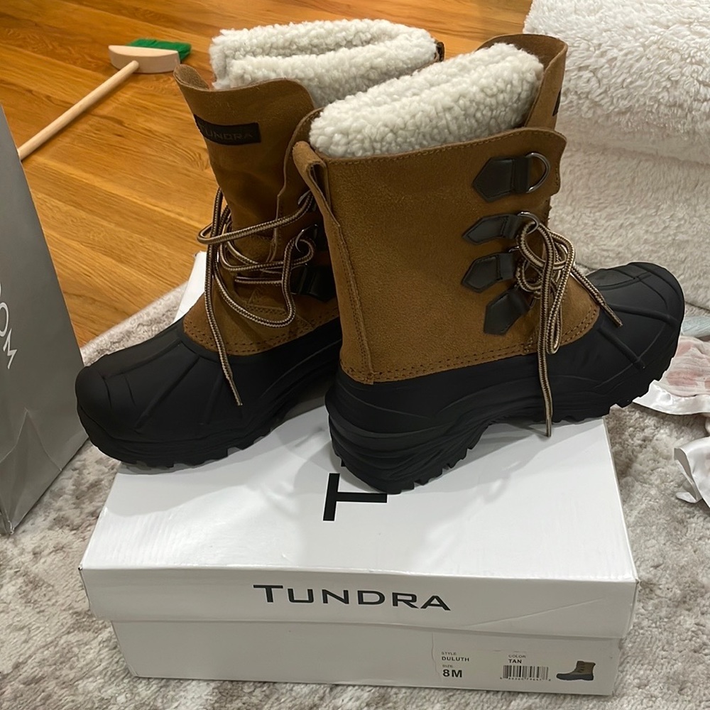 Tundra Duluth snow boots